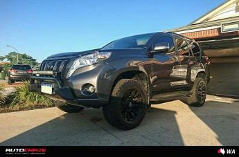 TOYOTA LANDCRUSIER VAPOR MATTE BLACK